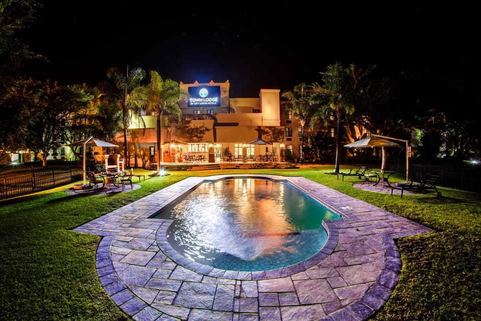 Property building, Swimming pool