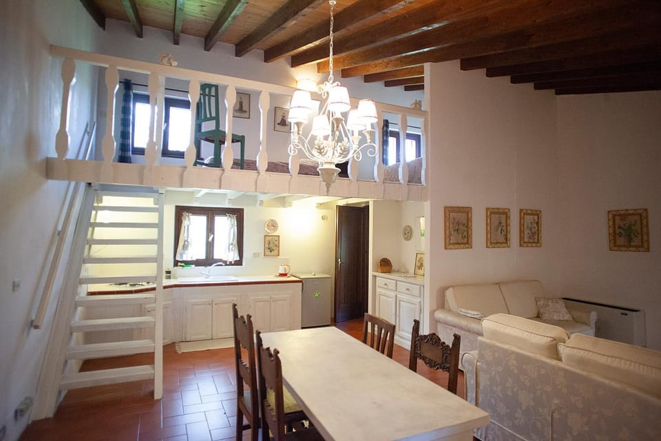 Kitchen or kitchenette, Living room, Dining area