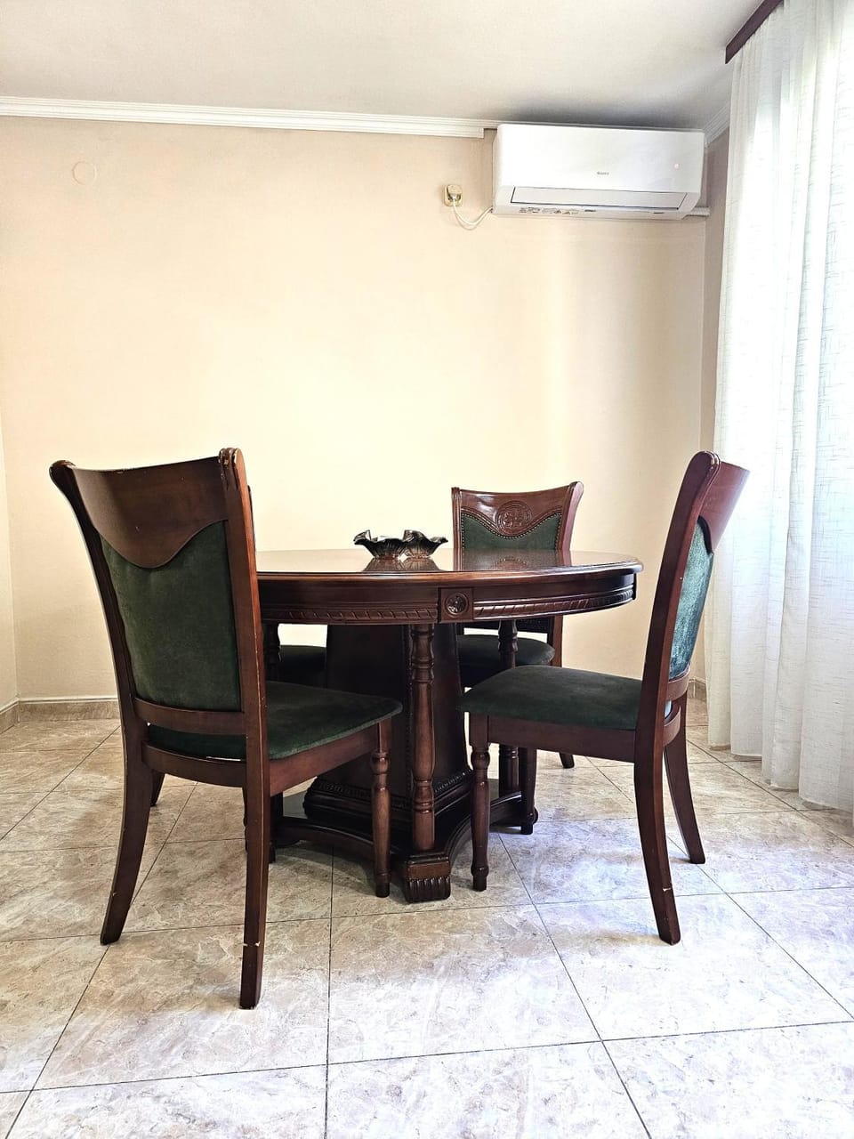 Dining area, air conditioner