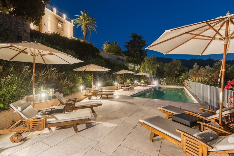Pool view, Swimming pool