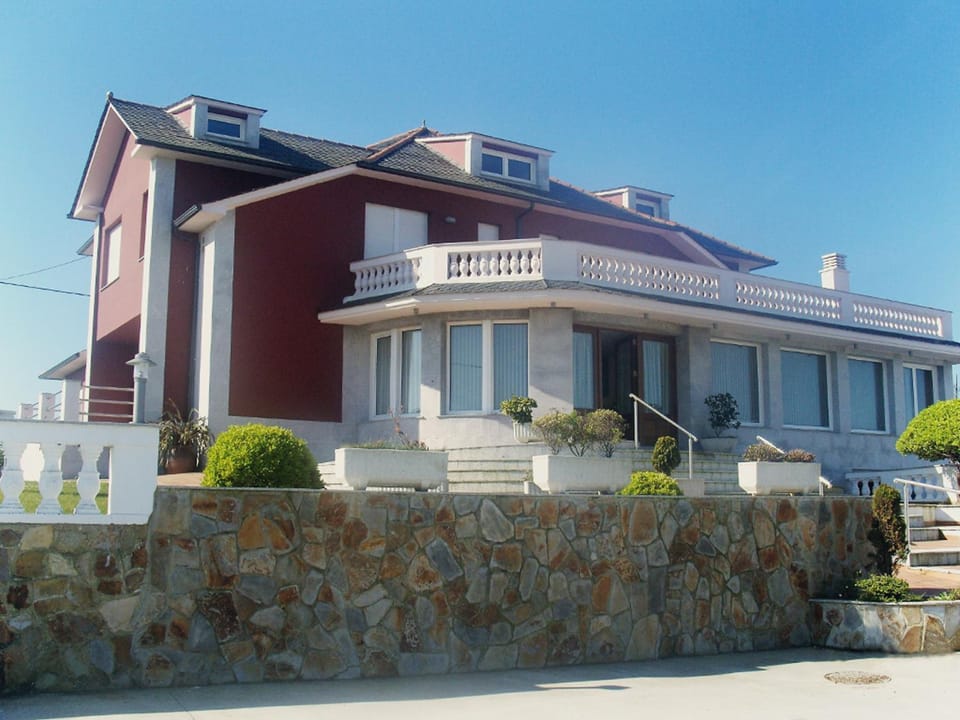 Property building, Facade/entrance, Sea view