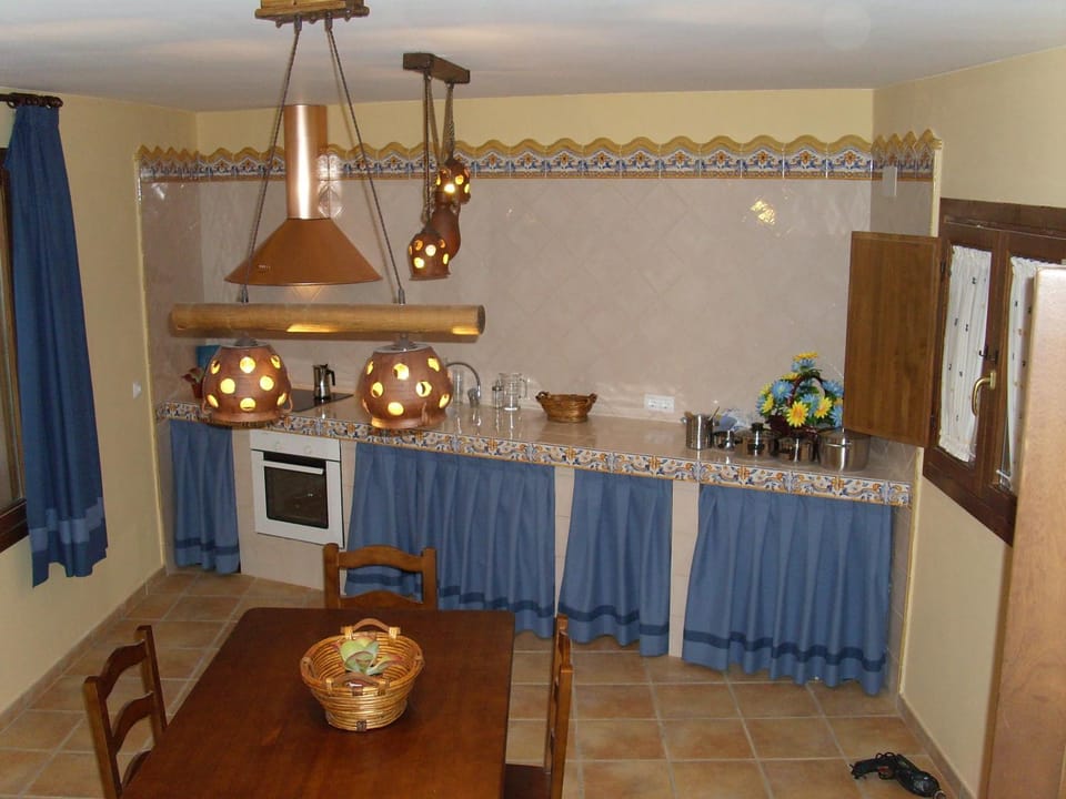Photo of the whole room, Decorative detail