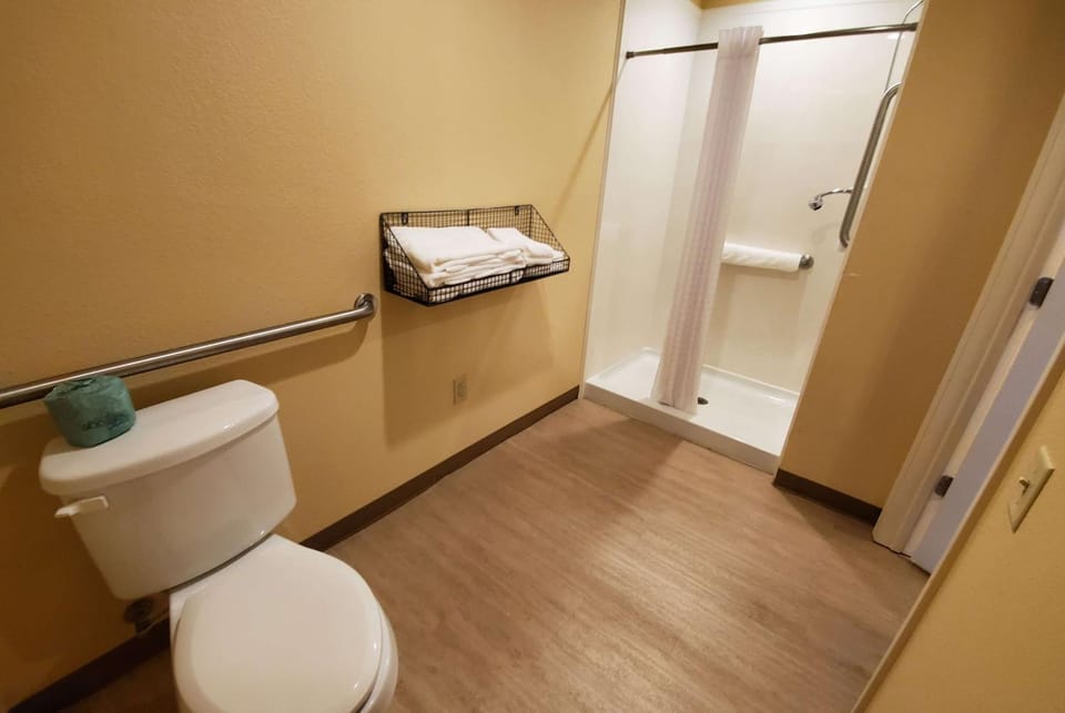 Bathroom, Photo of the whole room, On site