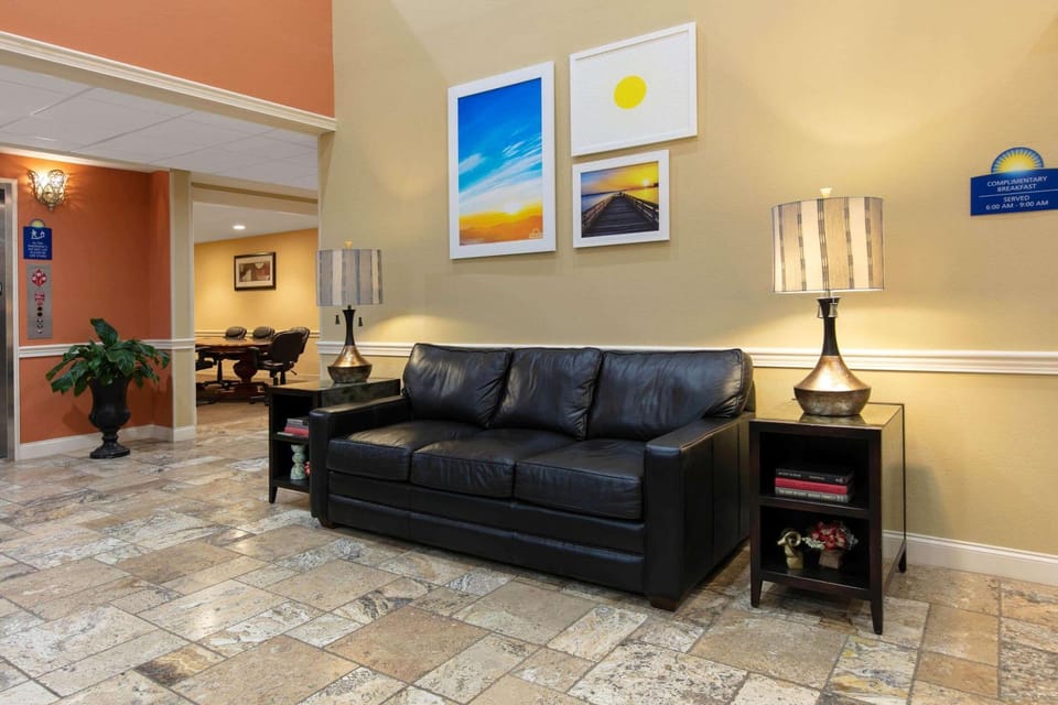 Lobby or reception, On site