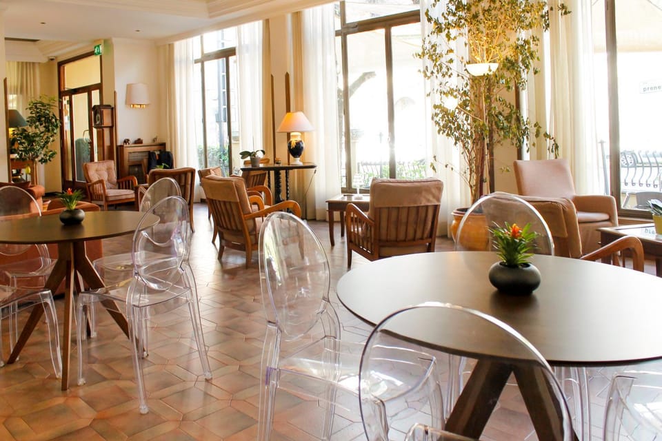 Communal lounge/ TV room, Lounge or bar