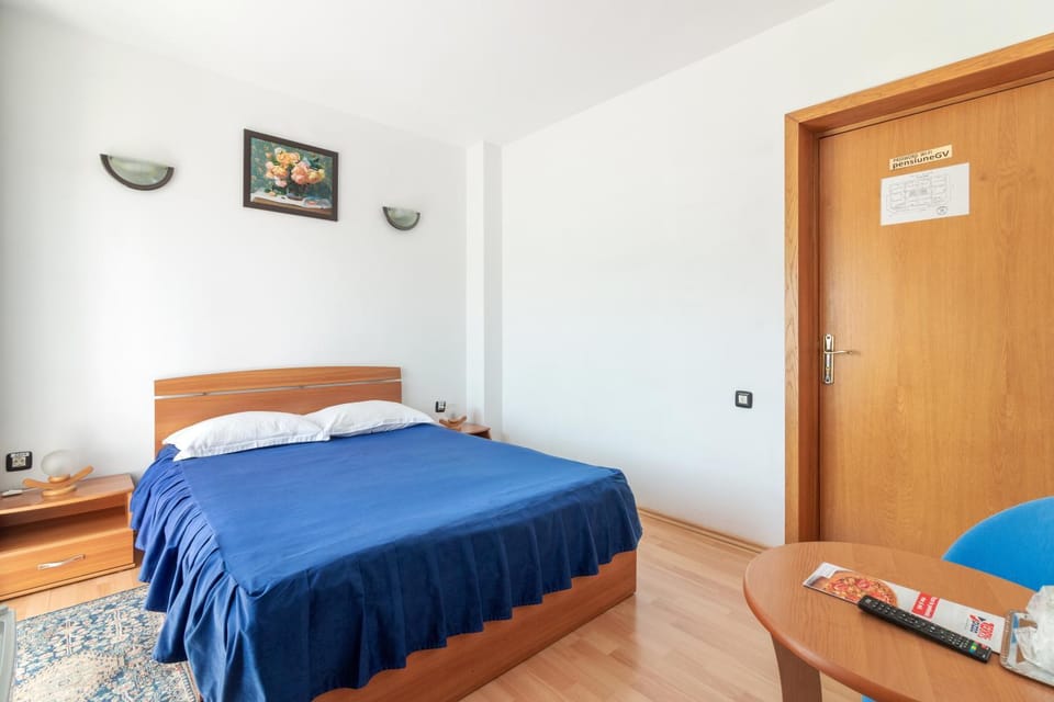 Bed, Photo of the whole room