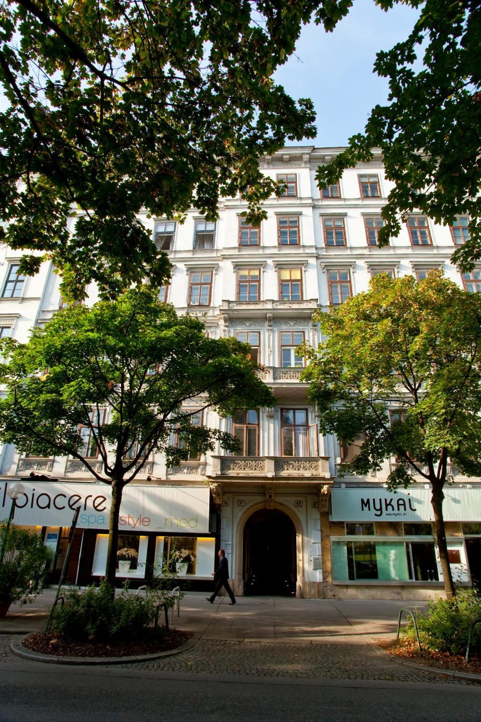 Property building, Facade/entrance, Summer