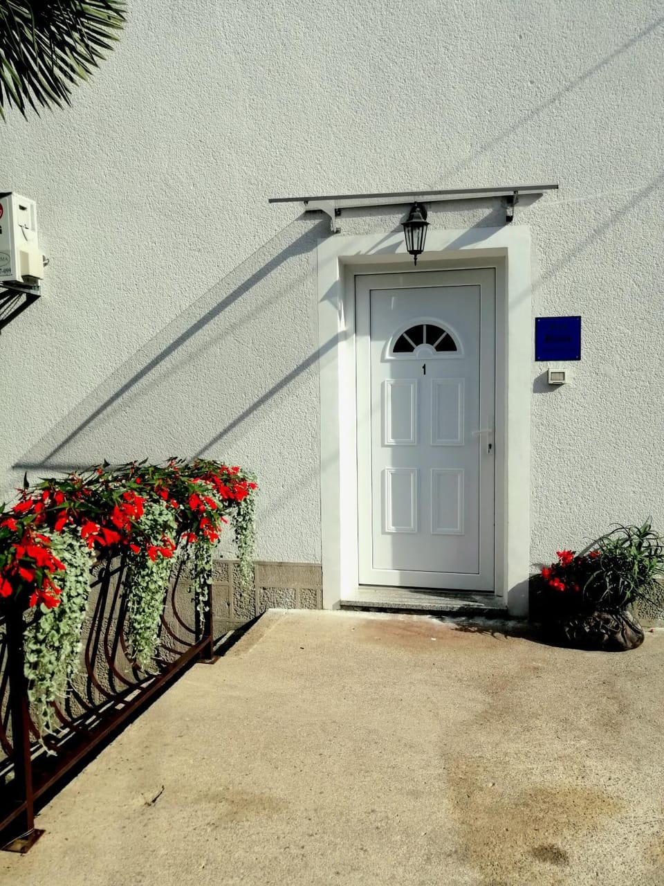 Property building, Facade/entrance, Parking