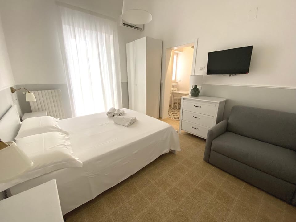 TV and multimedia, Bedroom