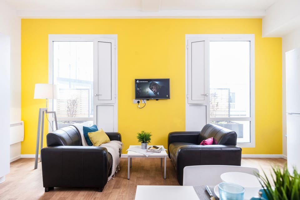 Communal lounge/ TV room, Living room, Seating area