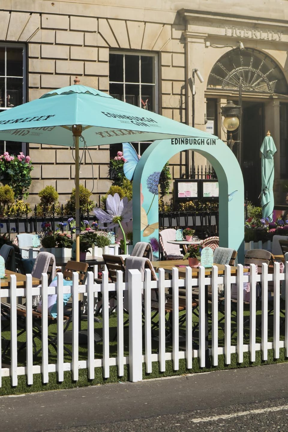 Restaurant/places to eat, Summer, Balcony/Terrace, Seating area