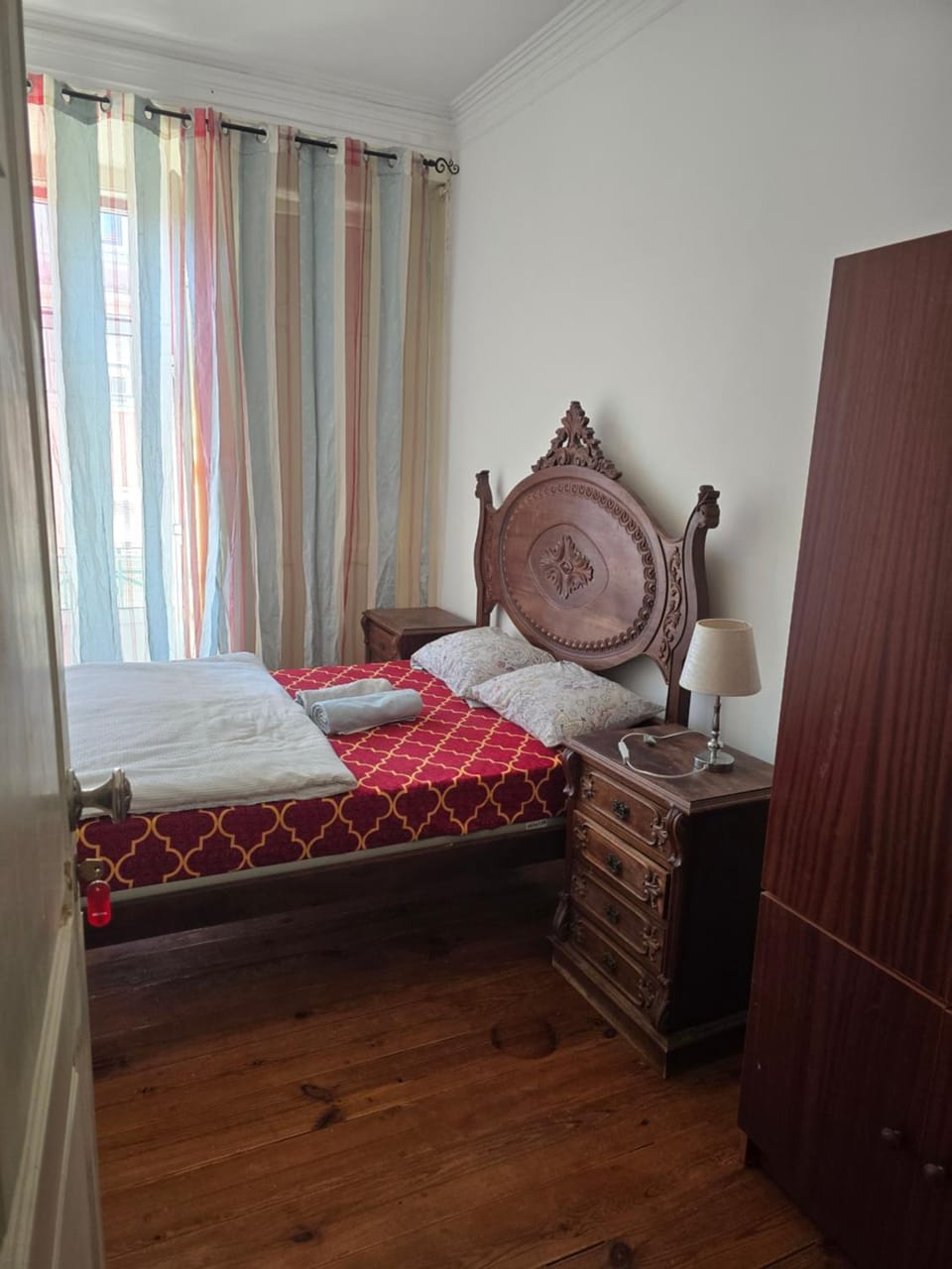 LisBangla Guest House Bed and Breakfast in Lisbon