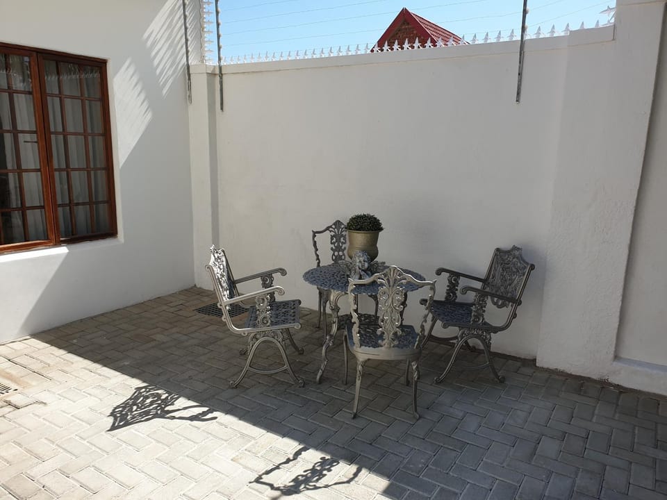 Balcony/Terrace, Dining area