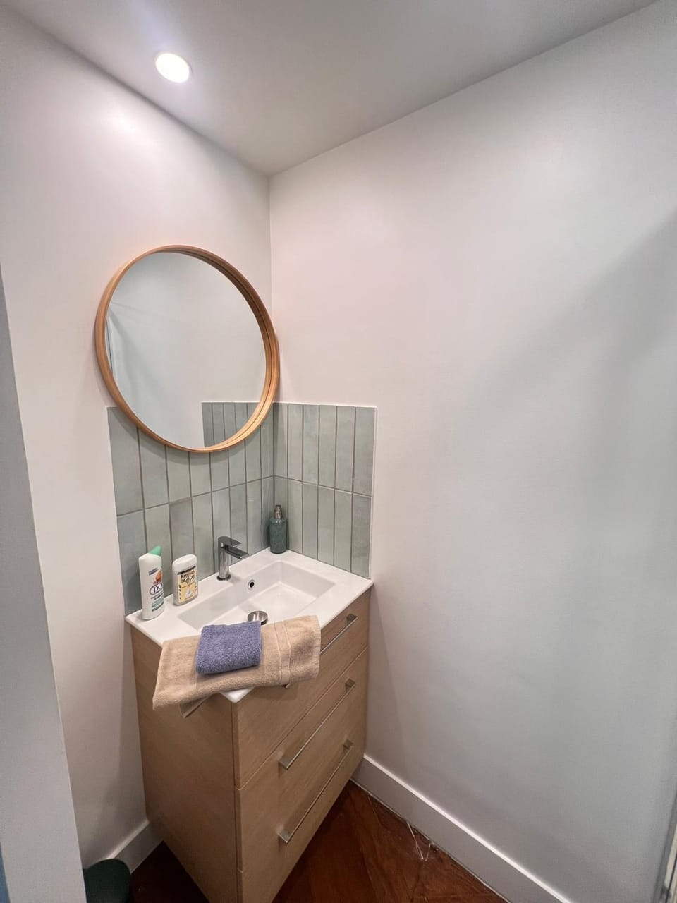 Real Parisian apartment with 2 bedrooms and AC Apartment in Paris