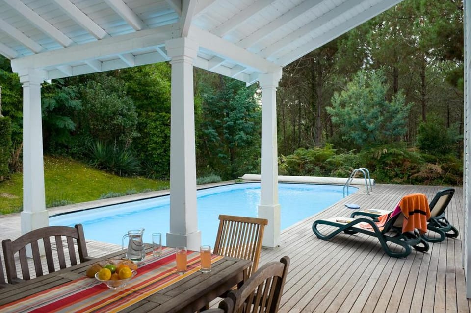 Patio, Swimming pool