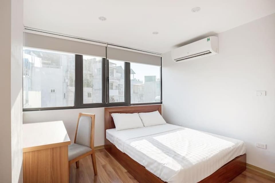 Bed, Photo of the whole room, Bedroom, air conditioner
