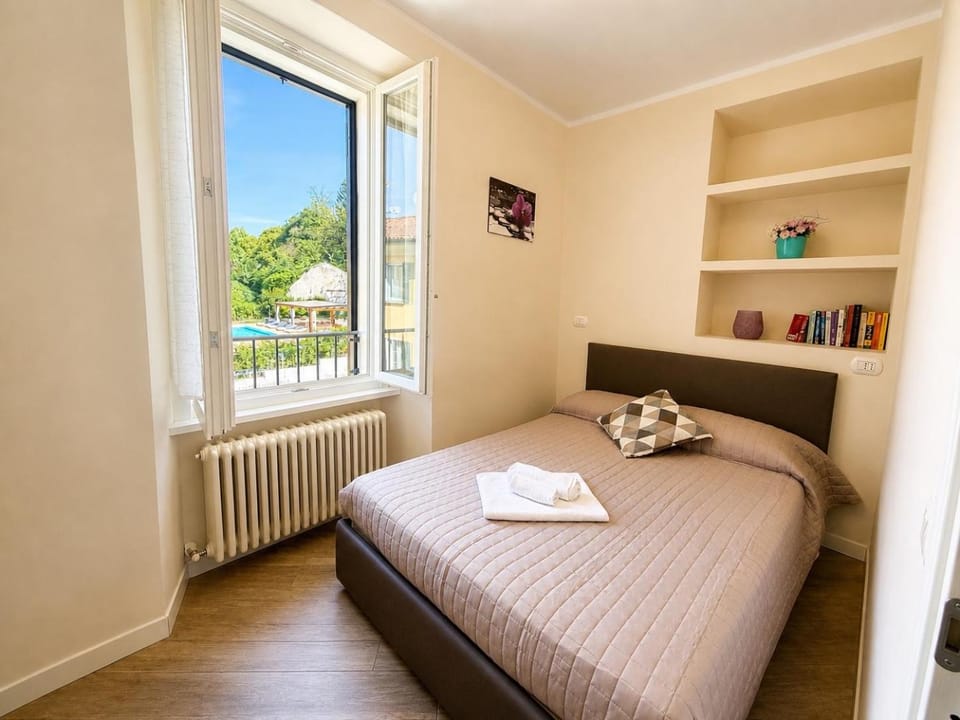Bed, View (from property/room), Photo of the whole room, Bedroom, internet, towels