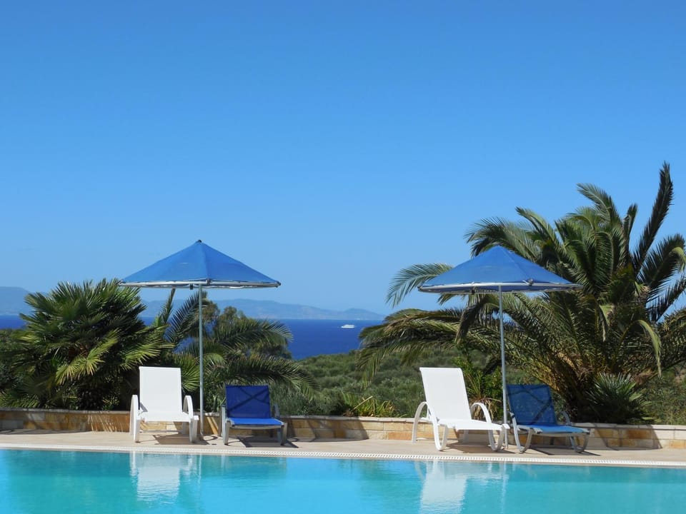 Helidonia Apartment in Peloponnese, Western Greece and the Ionian