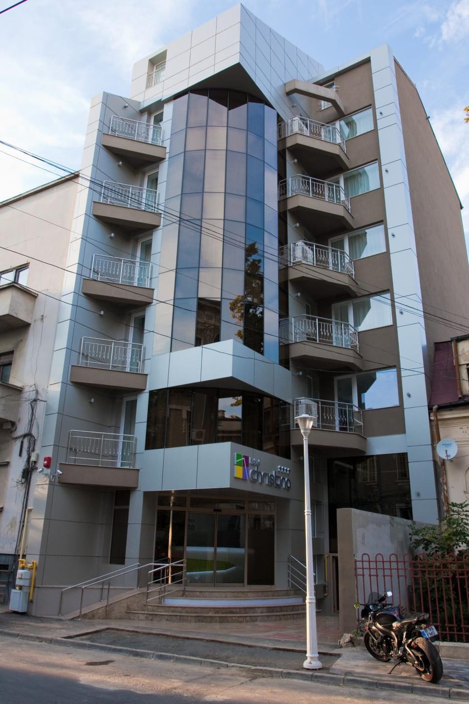 Facade/entrance, Day