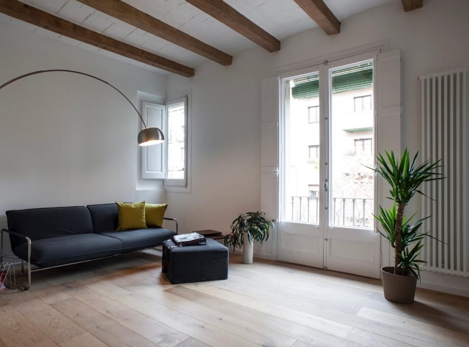 Villaroel · Modern flat in San Antoni Apartment in Barcelona