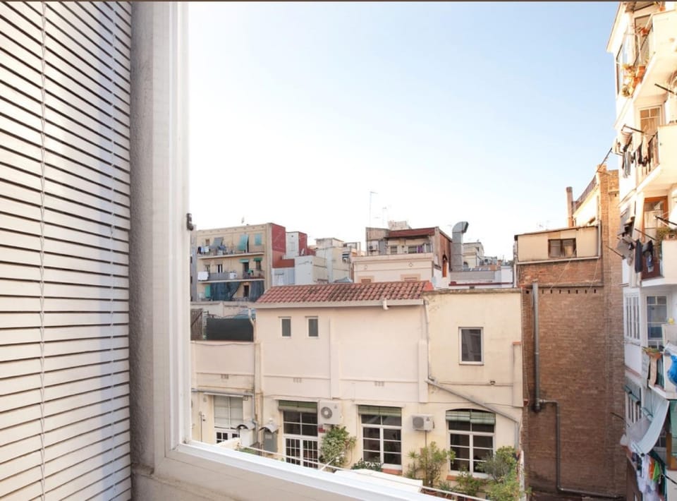 Authentic flat2 in Poble sec - Paralelo Apartment in Barcelona