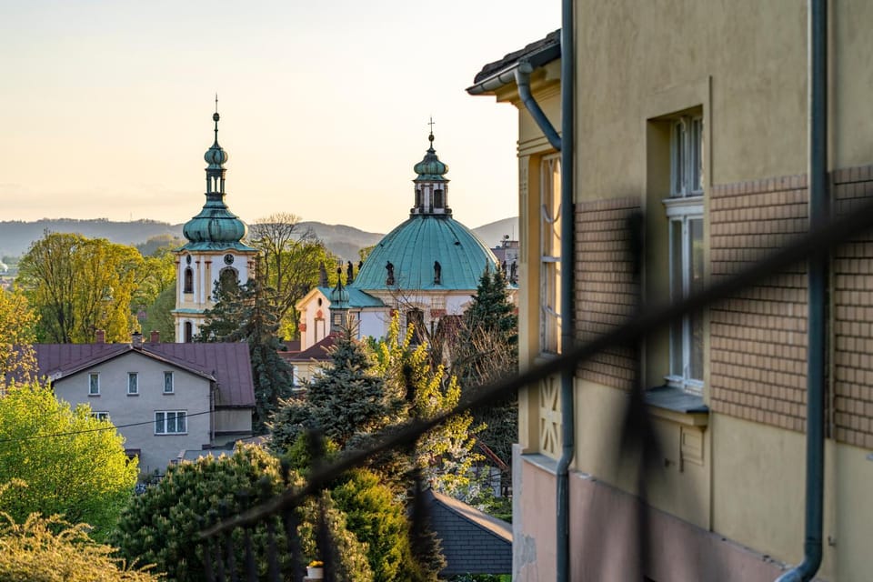 Property building, Natural landscape, City view, Landmark view