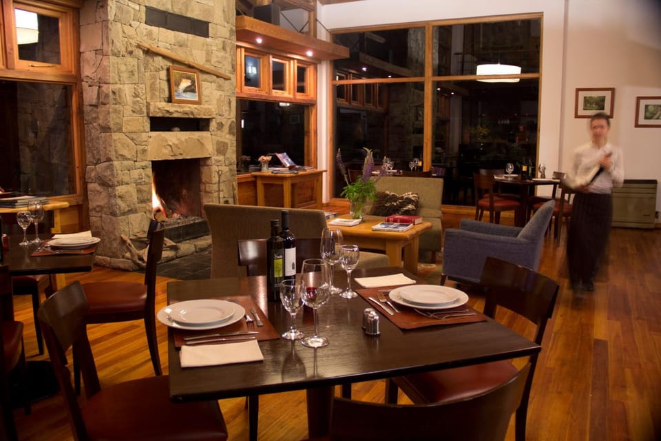 Restaurant/places to eat, Food and drinks