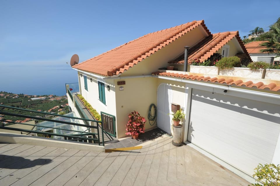 Spring, Off site, Balcony/Terrace, On site