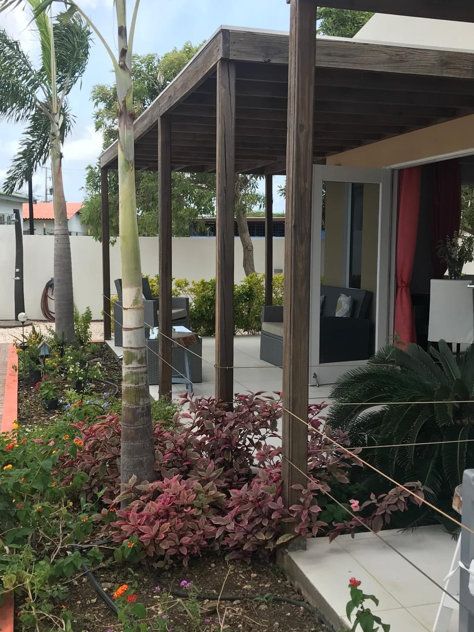 Patio, Day, Garden