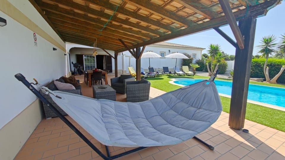 Off site, Swimming pool, sunbed
