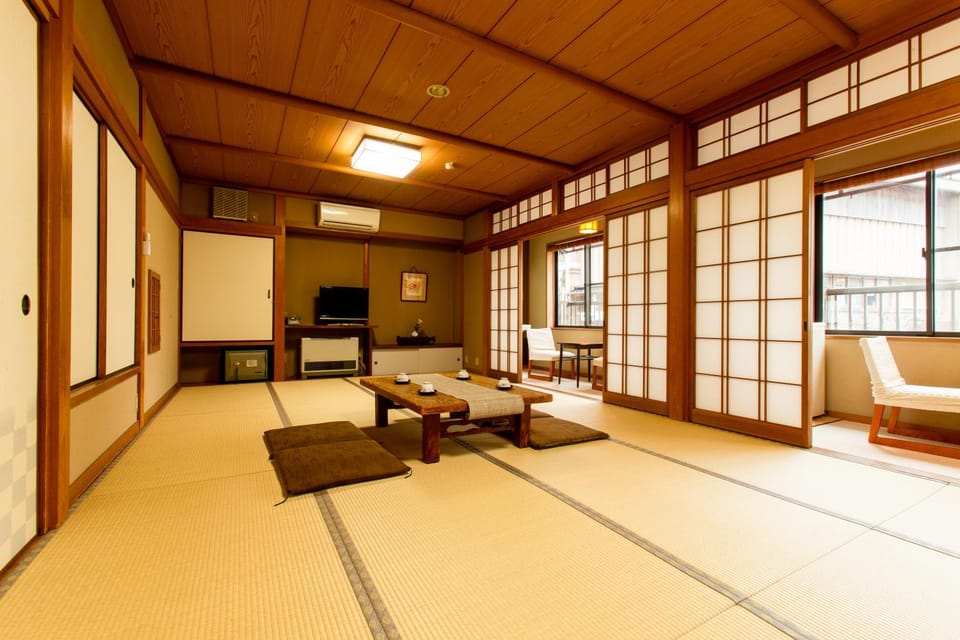 Yoshiharu Ryokan in Hyogo Prefecture