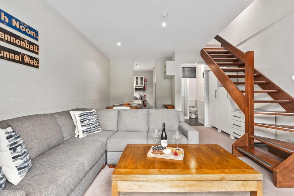 Kitchen or kitchenette, Living room, Seating area