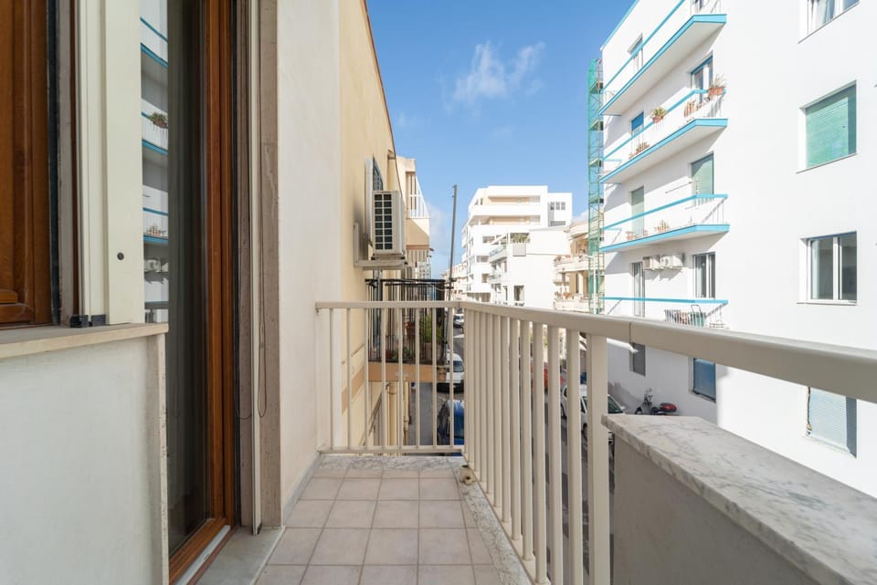 Property building, Day, View (from property/room), Balcony/Terrace, City view
