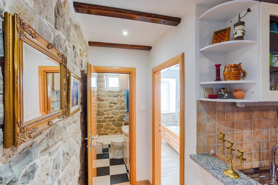 Bathroom, Bedroom