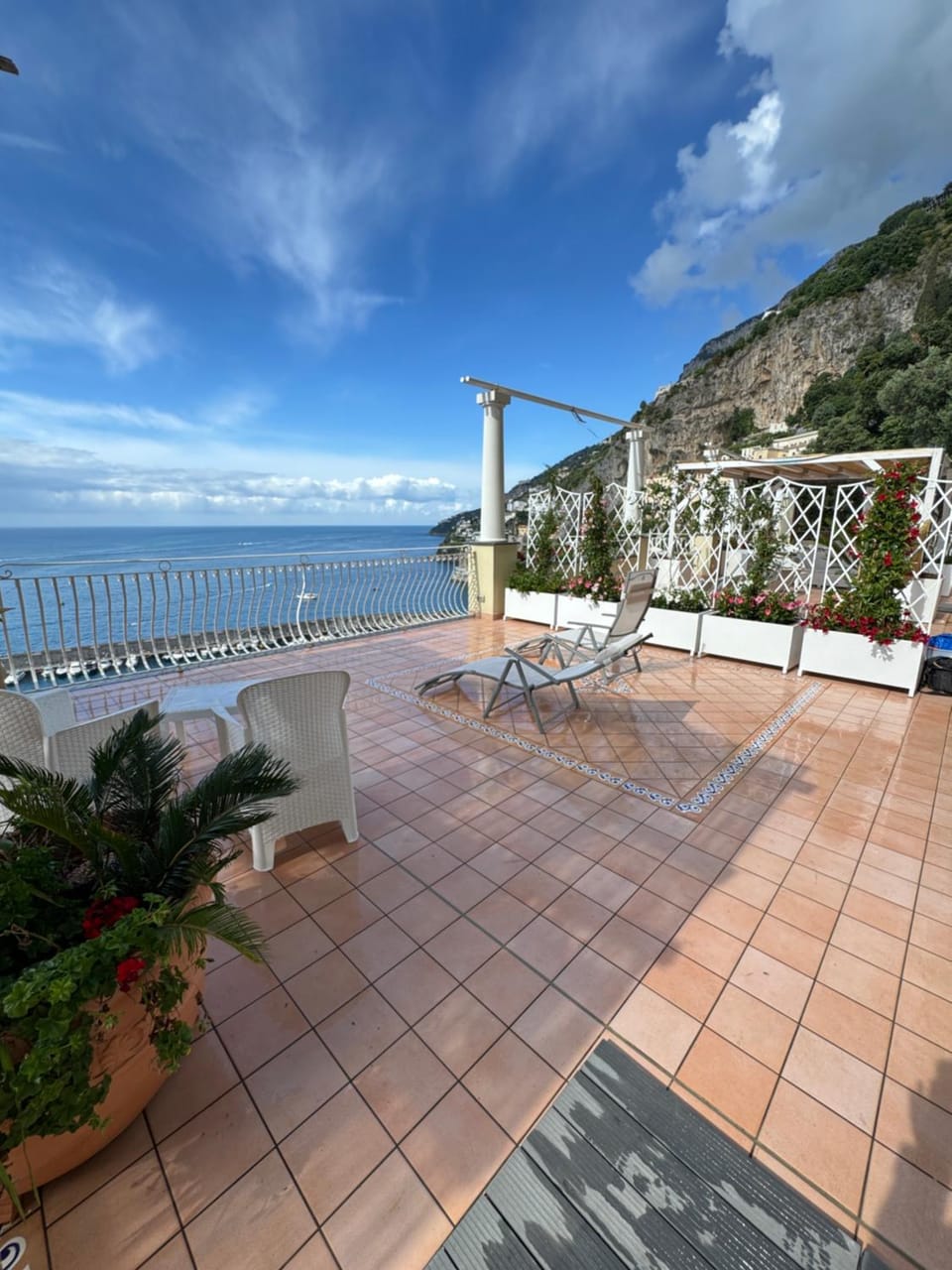 Patio, Nearby landmark, Day, Natural landscape, View (from property/room), Balcony/Terrace, Sea view, sunbed