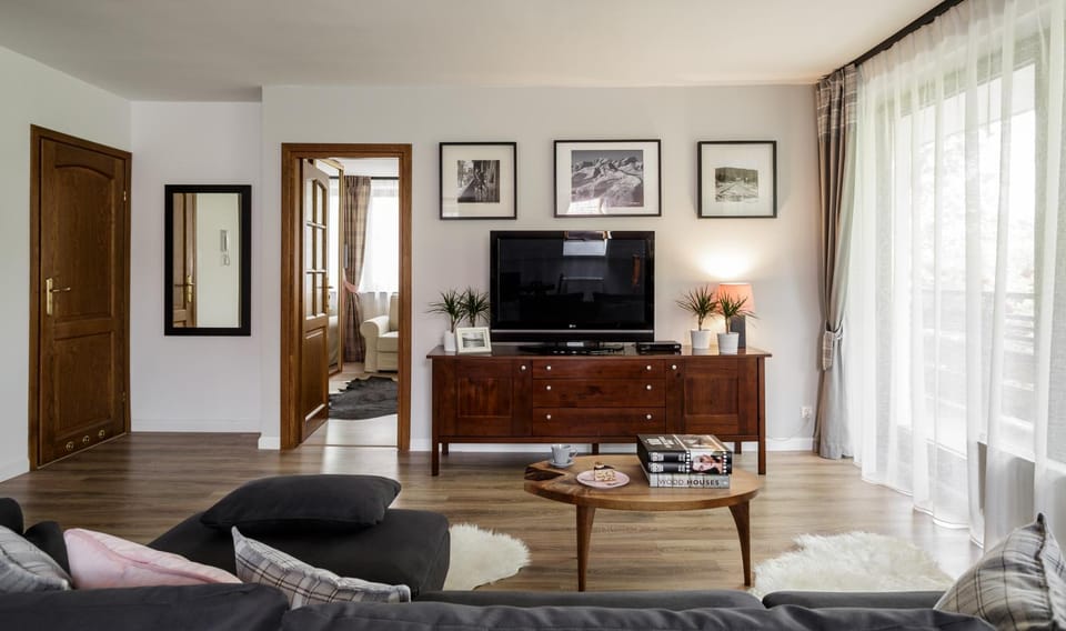 TV and multimedia, Living room