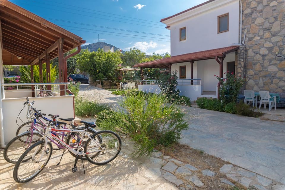 Nearby landmark, Day, Natural landscape, Children play ground, Cycling, On site, Entertainment