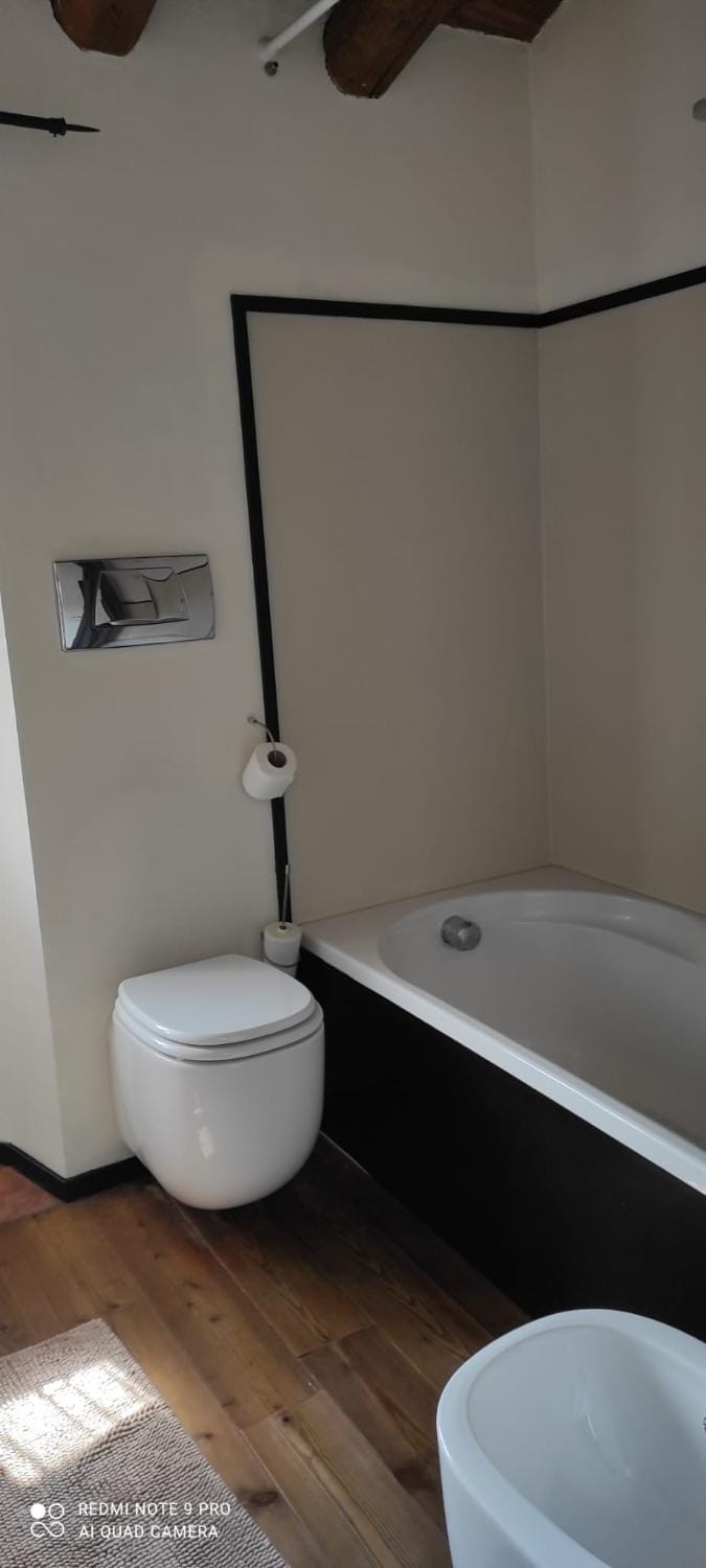 Toilet, Bath