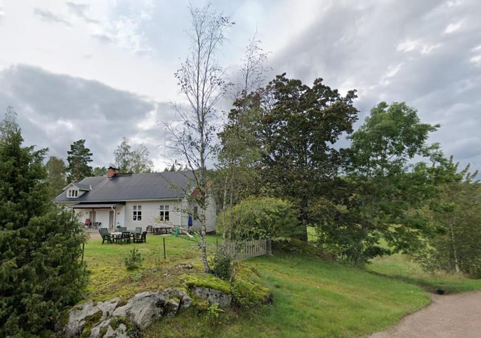 Property building, Facade/entrance, Garden view