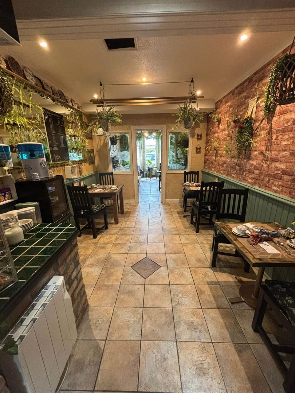 Restaurant/places to eat
