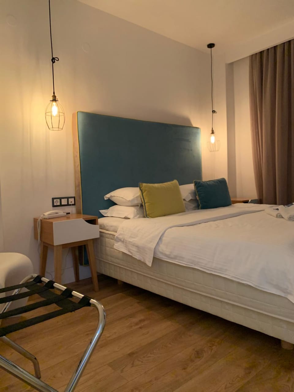 Toilet, Bed, Ski School, Coffee/tea facilities, Photo of the whole room, Bedroom, Breakfast, Quiet street view, internet, internet, pet friendly, shuttle, towels