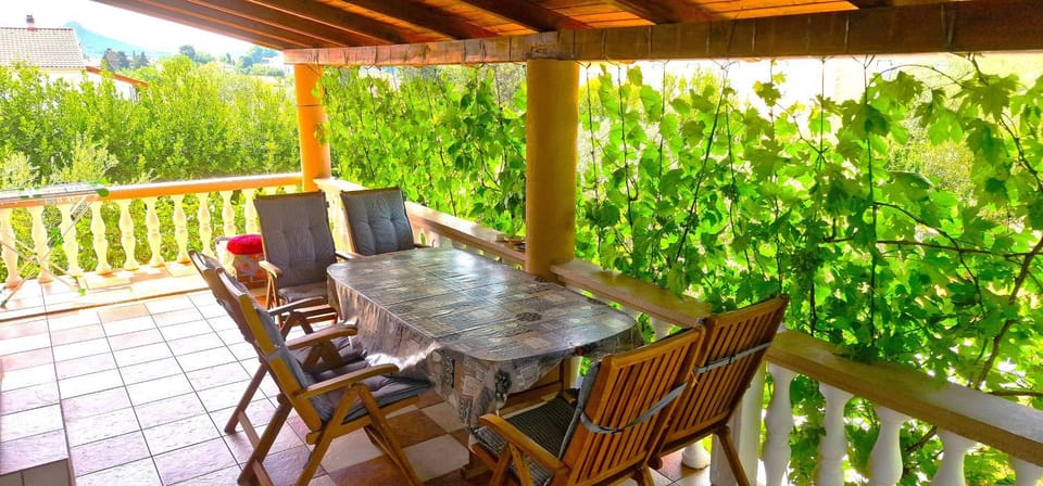 Patio, Day, Garden, View (from property/room), Balcony/Terrace, Garden view