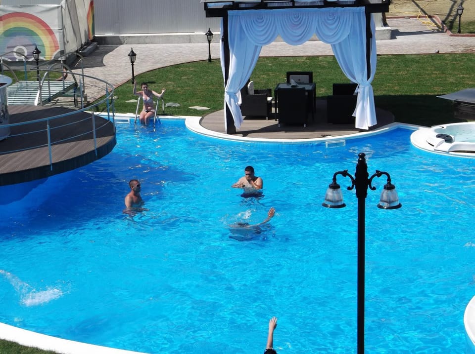 People, Pool view, Swimming pool, Swimming pool, Family