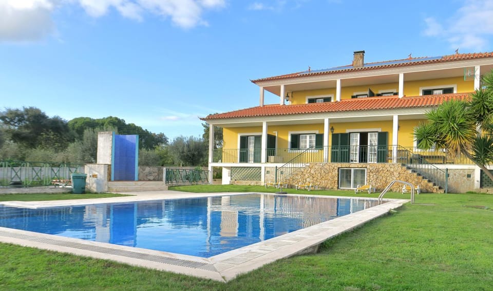 Quinta Do Ribeirinho Bed and Breakfast in Santarém District, Portugal