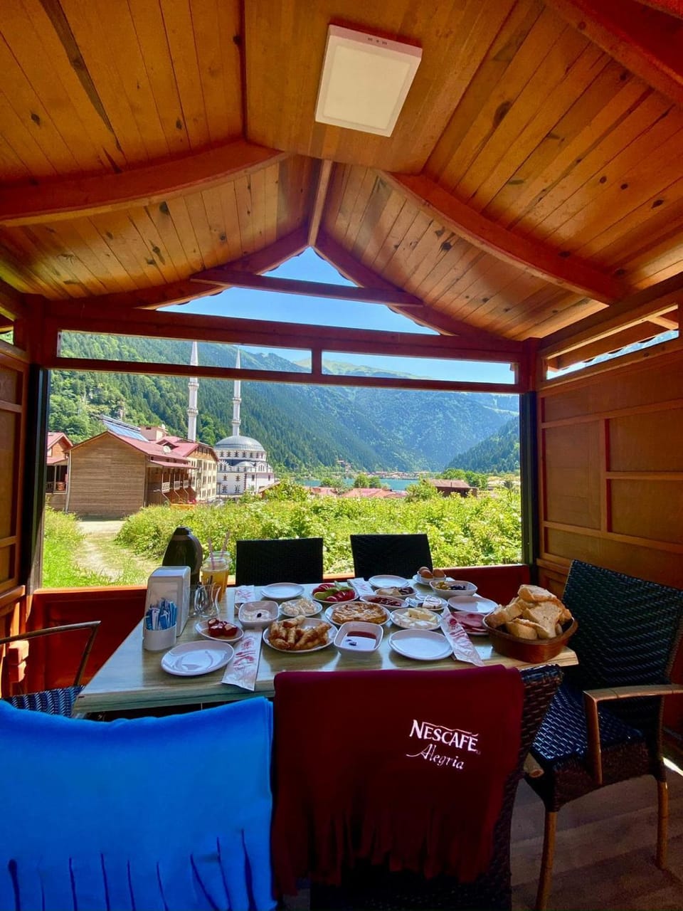 Dining area, Breakfast