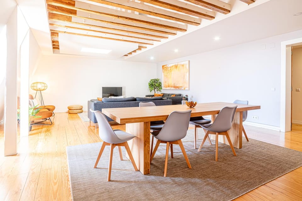 Communal lounge/ TV room, Dining area