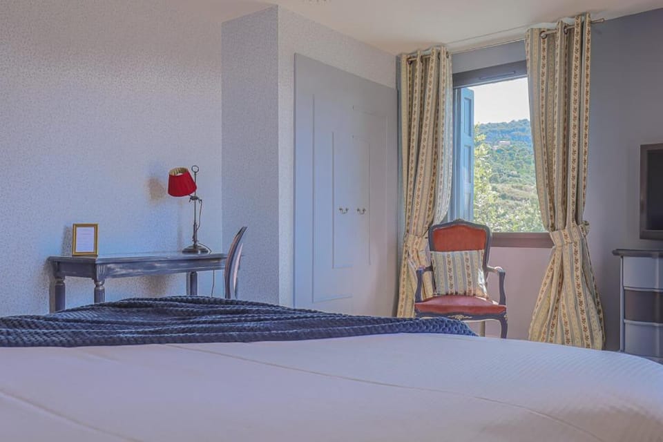 Le Relais Des Chartreuses Hotel in Le Boulou