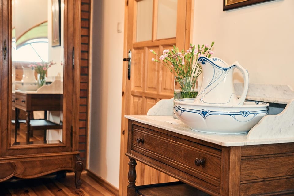 Decorative detail