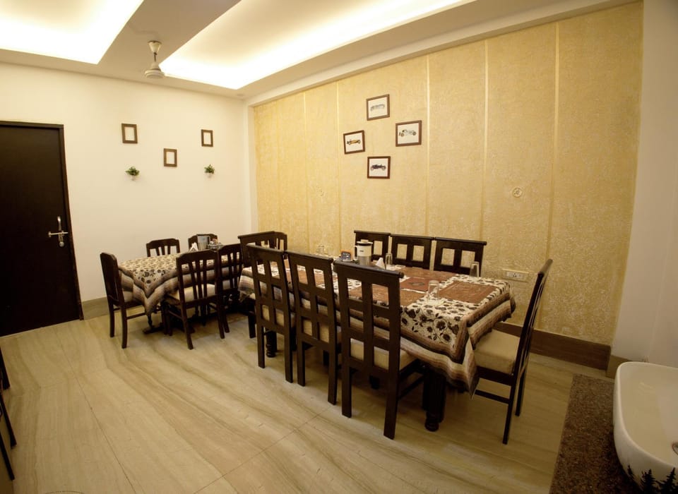 Dining area, Dinner