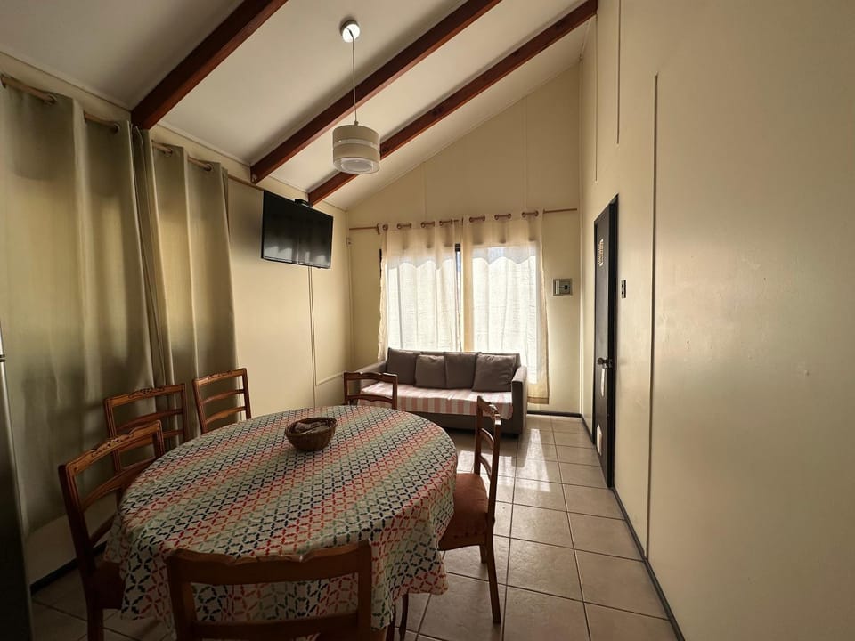 Communal lounge/ TV room, Dining area